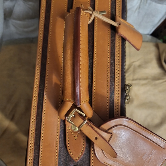 Rare Authentic vintage ETRO suitcase travel bag with guitar type strap. - Picture 16 of 16